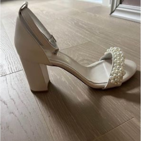 Handmade Ivory Pearl Wedding Shoes - Picture 2 of 5
